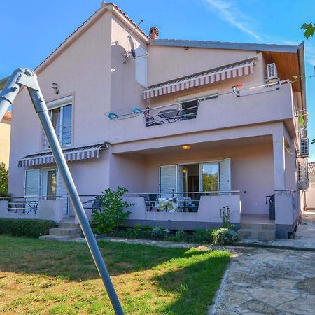 1 Bedroom Nice Apartment In Zadar Exterior photo