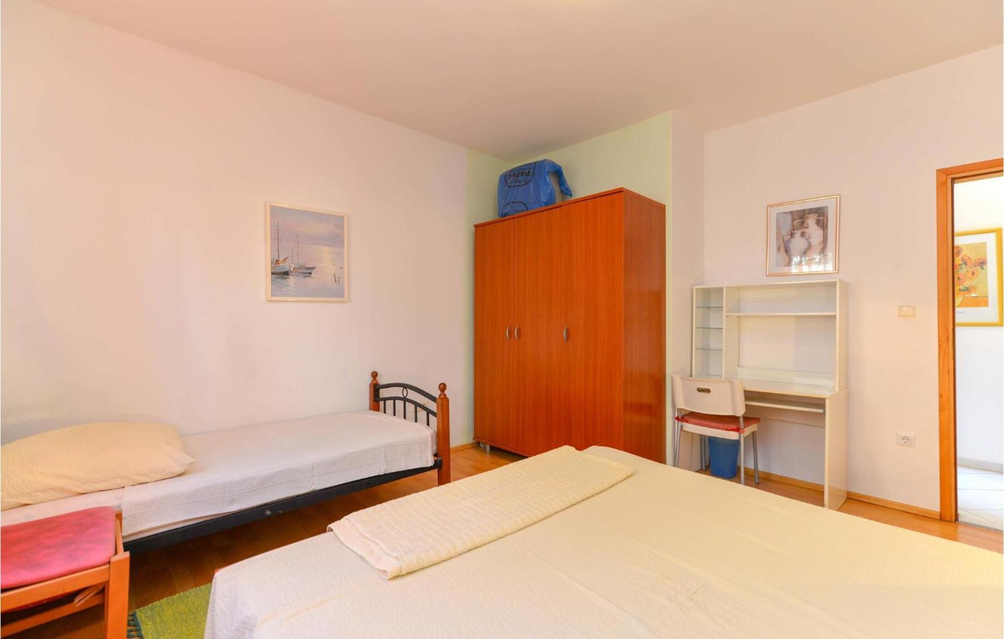 1 Bedroom Nice Apartment In Zadar Exterior photo