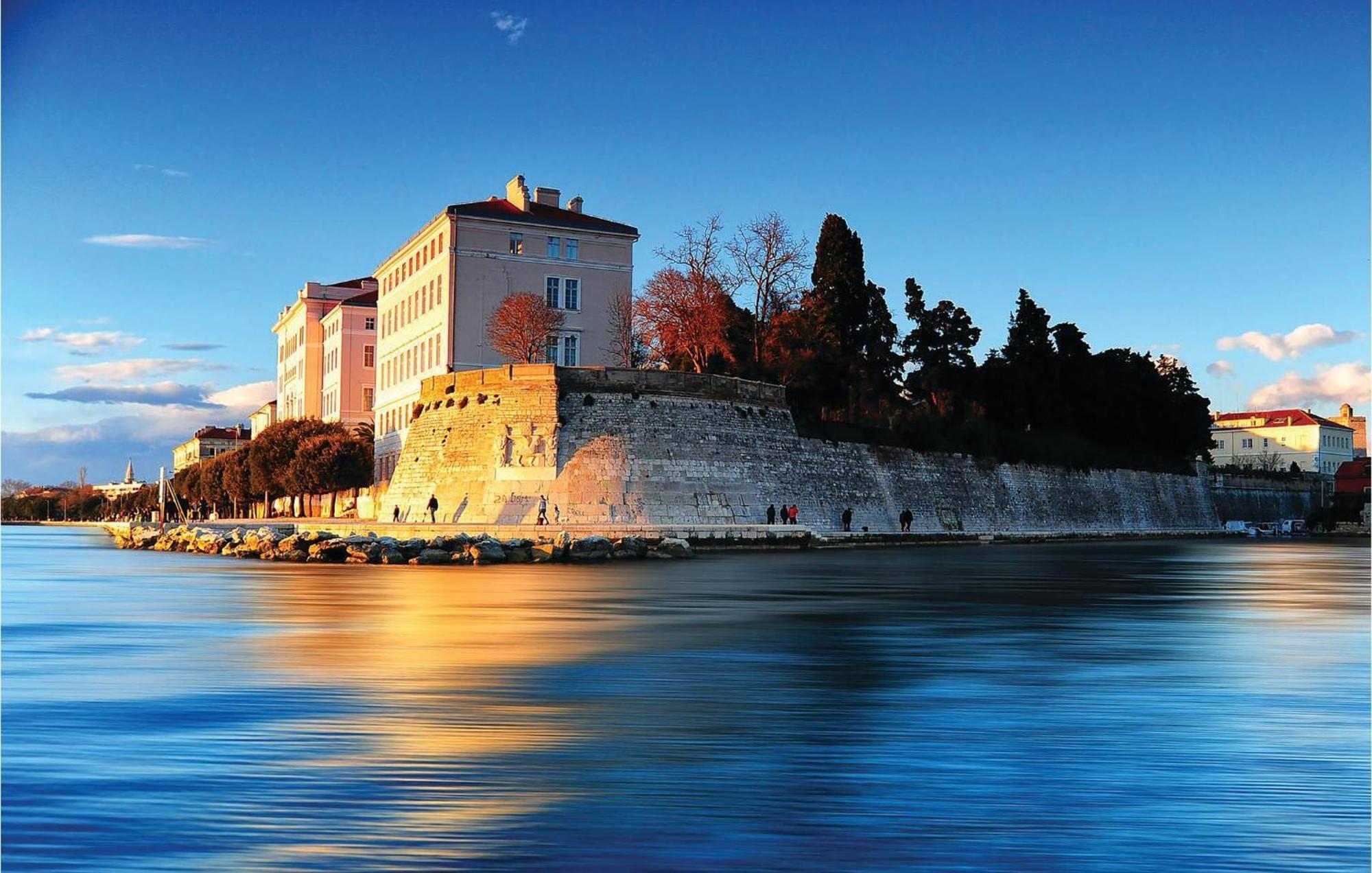 1 Bedroom Nice Apartment In Zadar Exterior photo