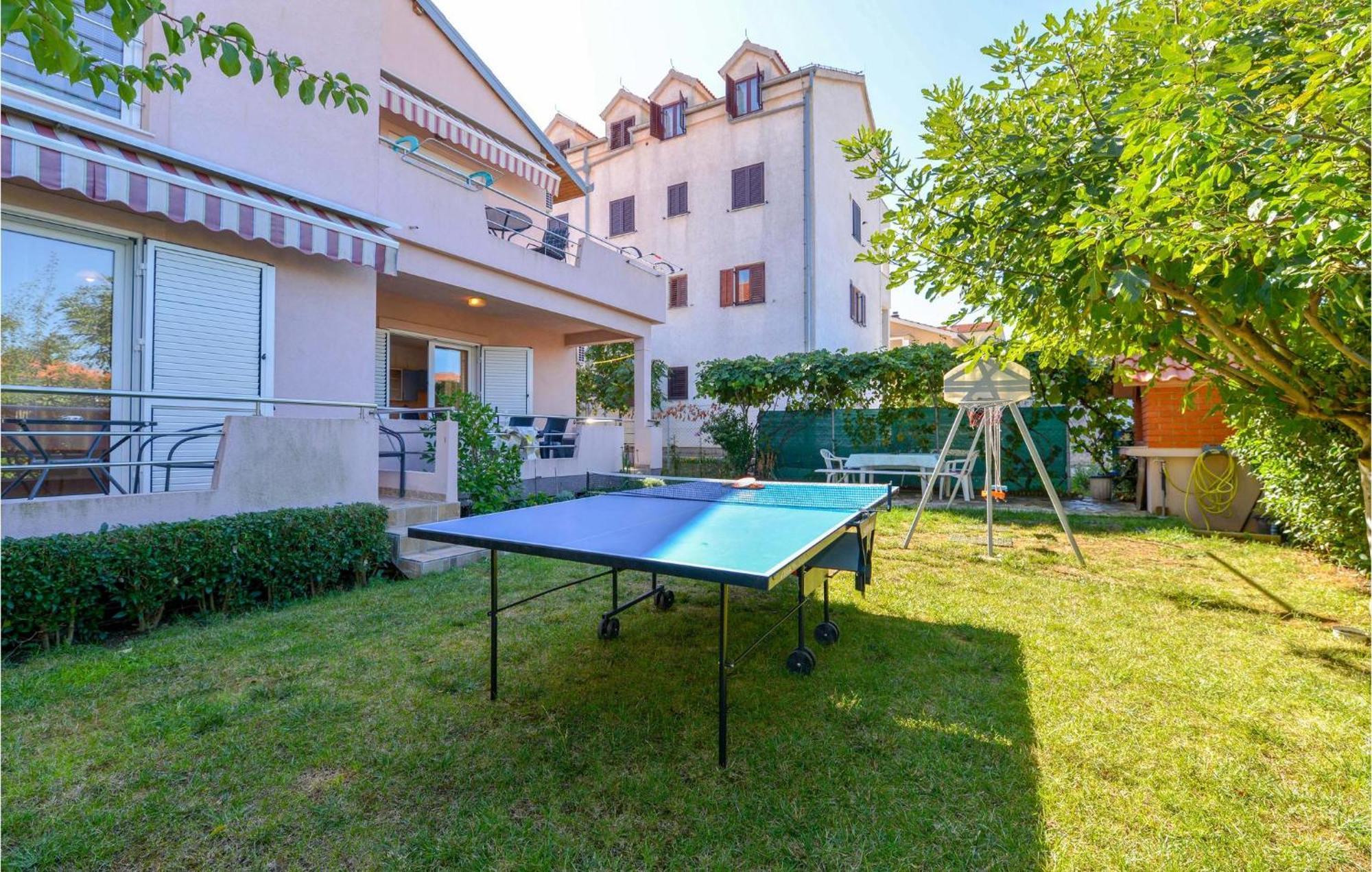 1 Bedroom Nice Apartment In Zadar Exterior photo